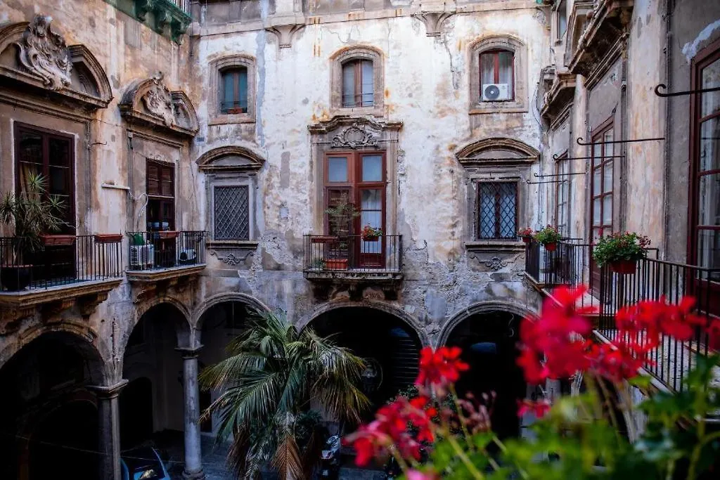 Ballaro' Hotel - Budget Room-1